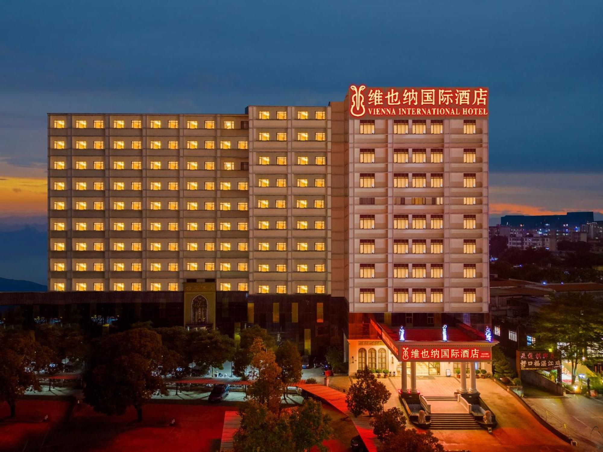 Vienna International Hotel Guangzhou Baiyun International Conference Center Buitenkant foto